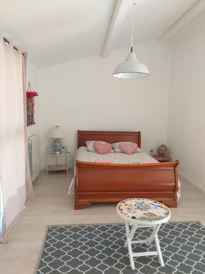 LodèveLa Maison D Annick公寓 外观 照片